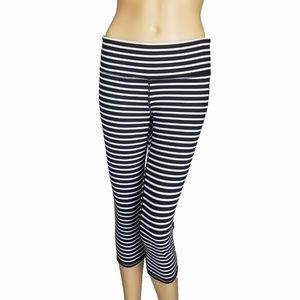 Athleta Chaturanga Yoga Capri Striped M